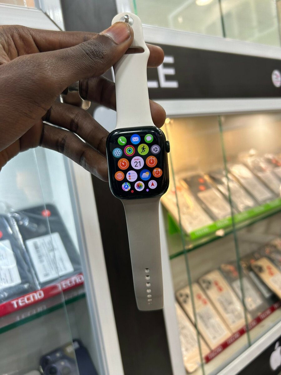 Disponible Apple Watch Serie 7 45mm