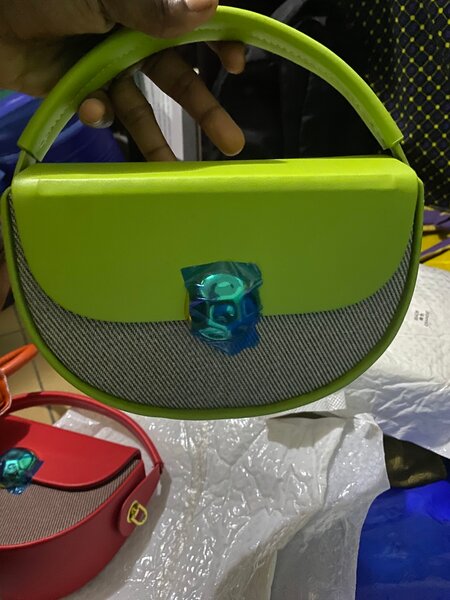 Sac à main coloré chic