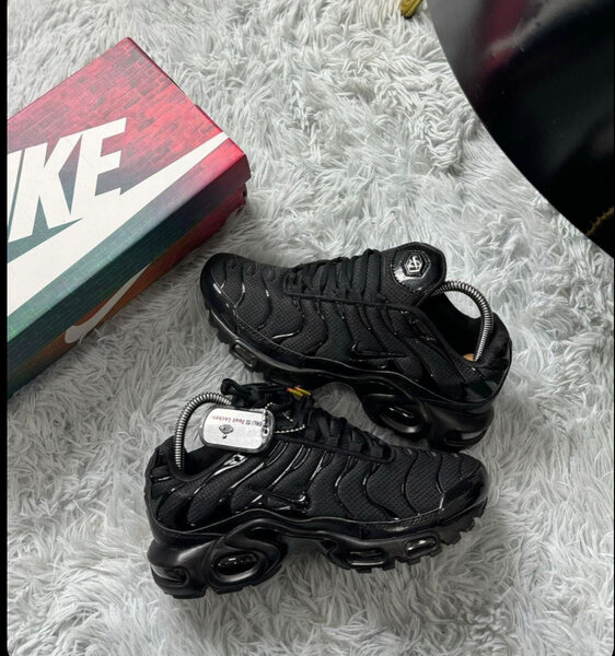 Baskets noires tendance homme