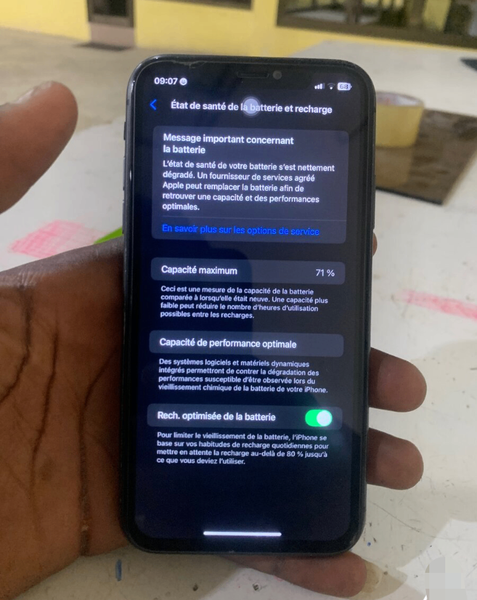 iPhone 11 débloqué 64 Go noir