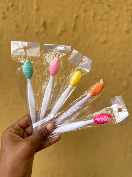 Brosse des levres