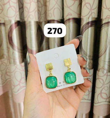 Earrings 