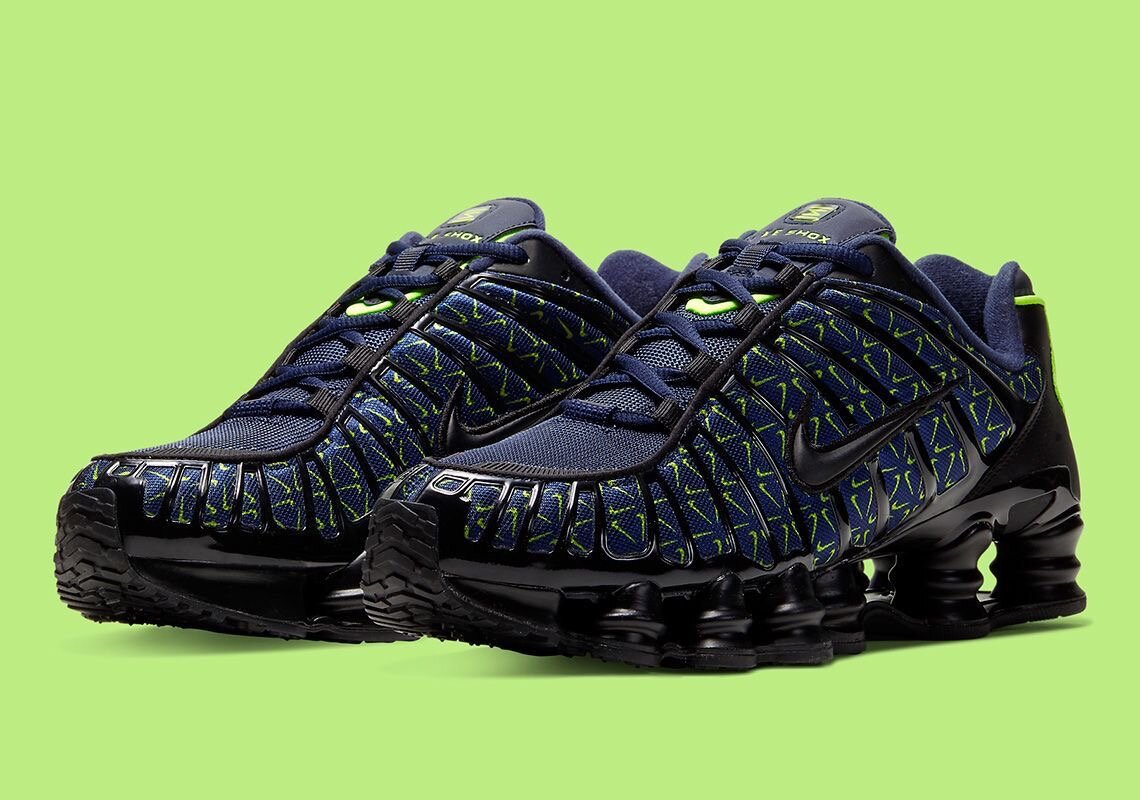 Baskets de Running Noires et Bleues