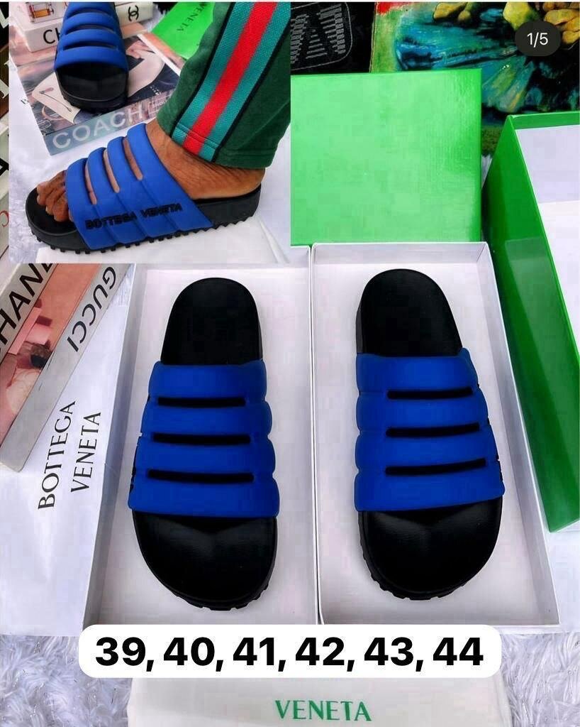 Solid branded slippers