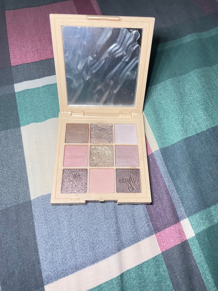 Palette de Fards à Paupières Crémeuse
