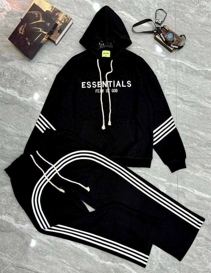 Ensemble Jogging Essentials