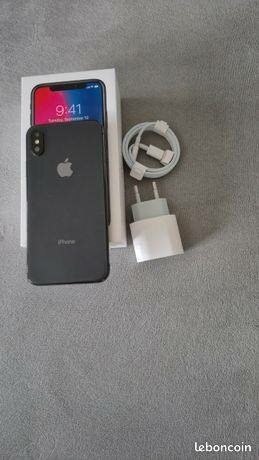 iPhone X avec accessoires complets