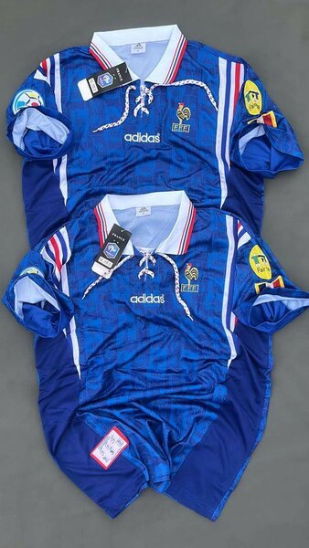 Maillots de football rétro Adidas