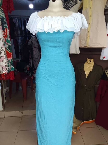 Robe élégante à motifs féminins