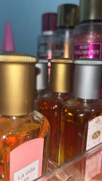 Collection de parfums élégante