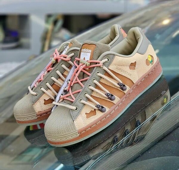 Chaussures Adidas Superstar