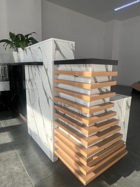 Дизайнерский ресепшен в отличном состоянии