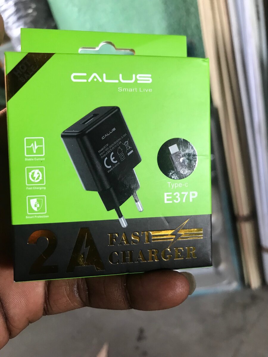 Calus 2A fast charging charger