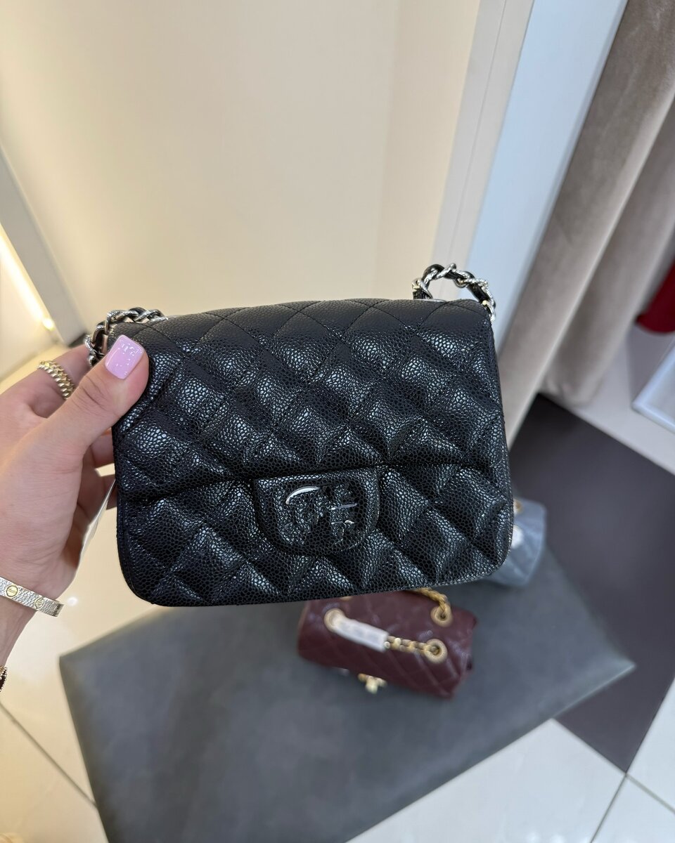 Стильная сумка из натуральной кожи