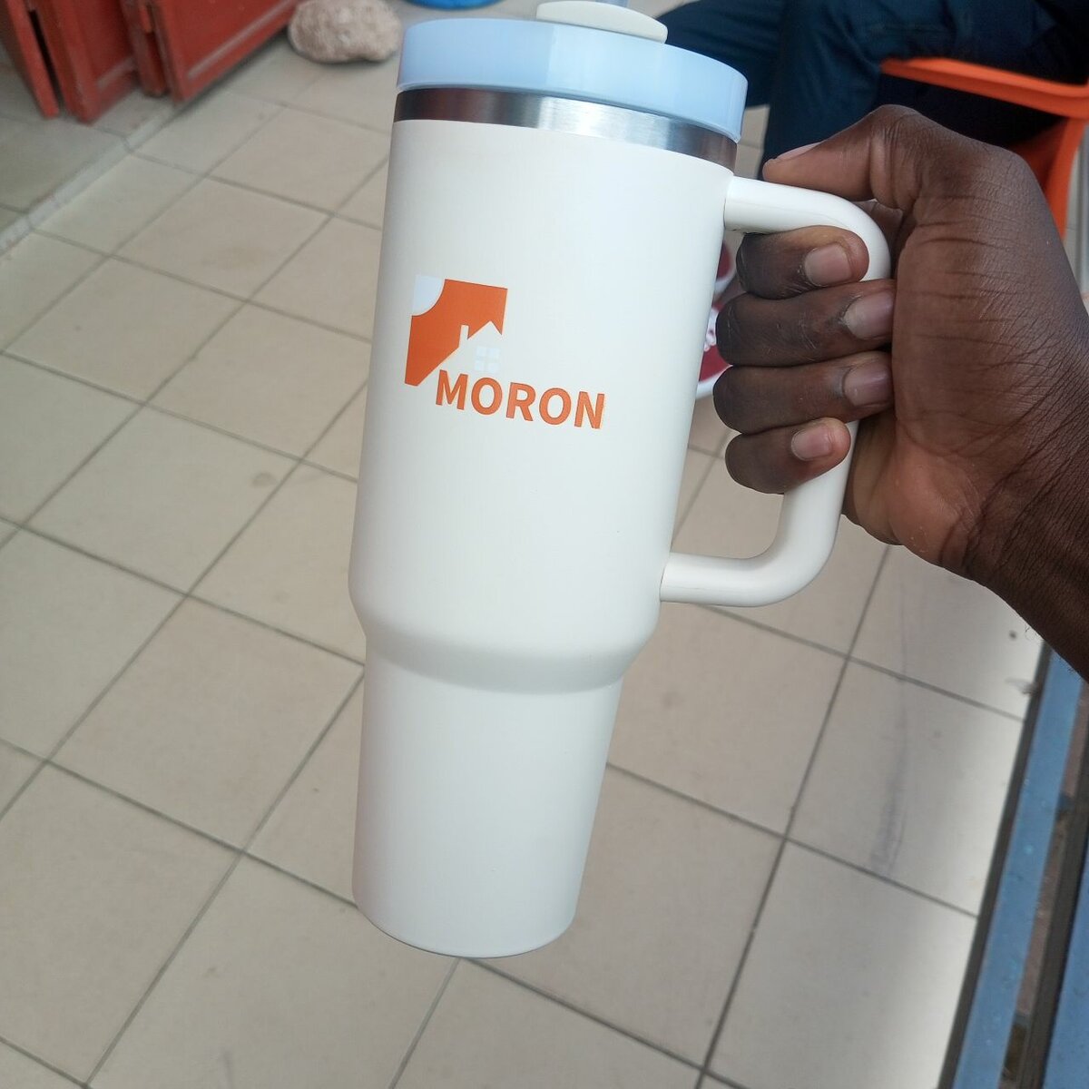 Mug isotherme avec poignée