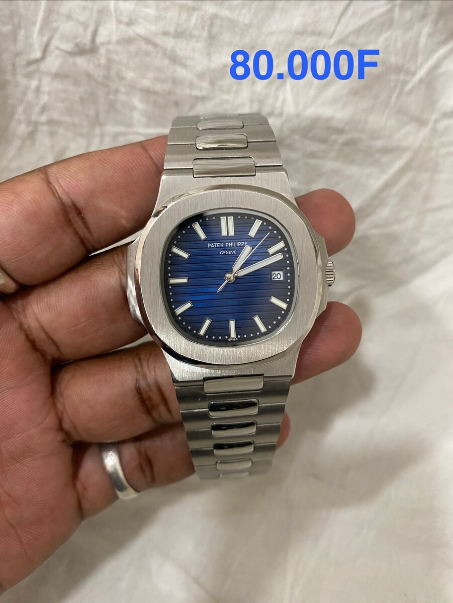 Montre de luxe en acier inoxydable