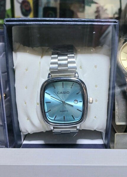 Montre Casio avec  son coffret