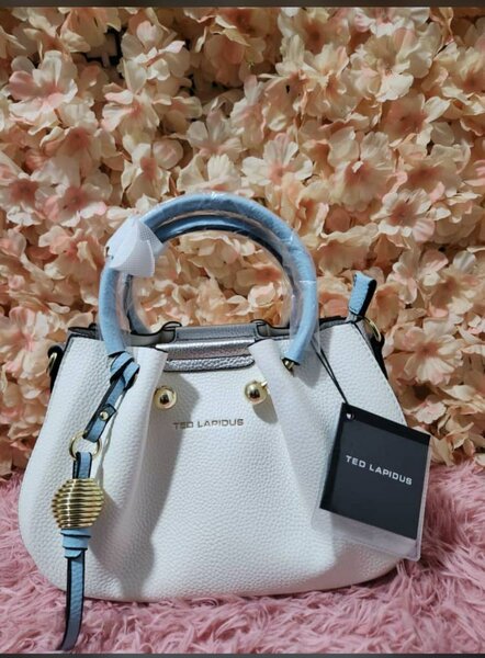 Sac à main en cuir blanc