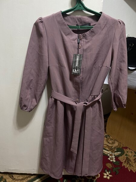 Новая платье