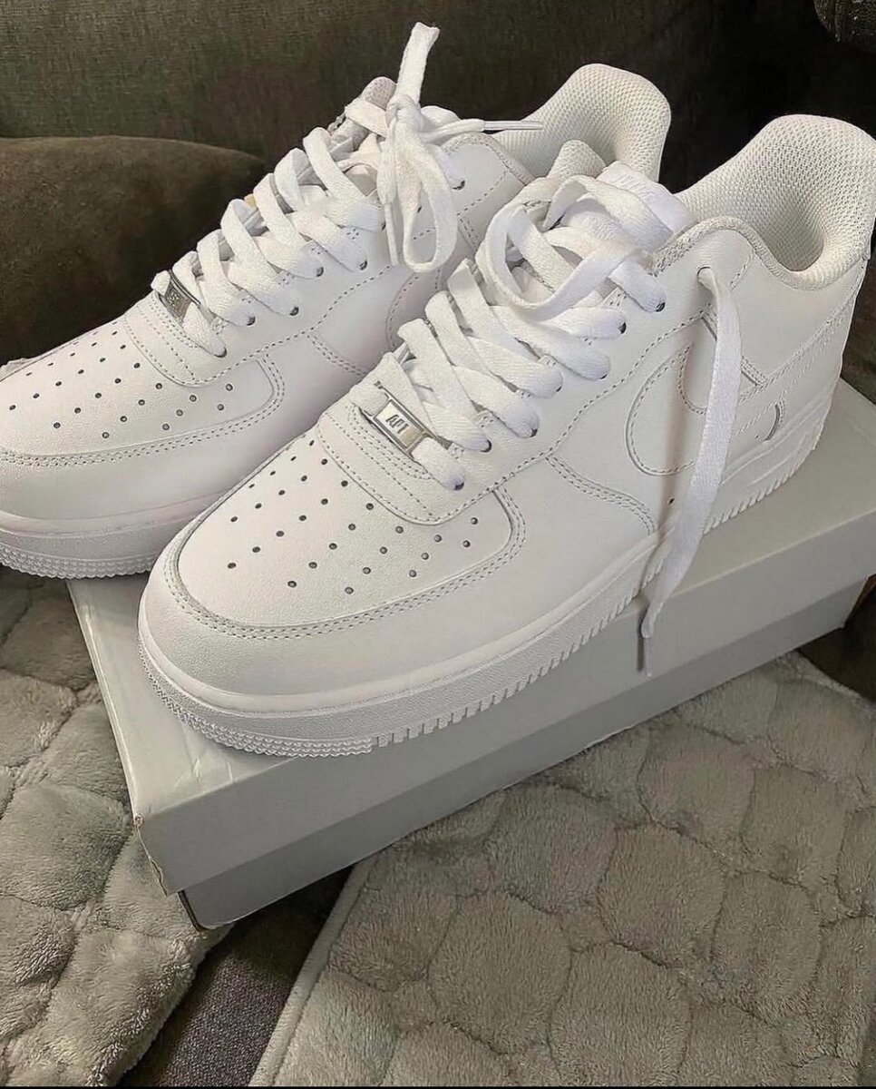 Nike Air Force 1