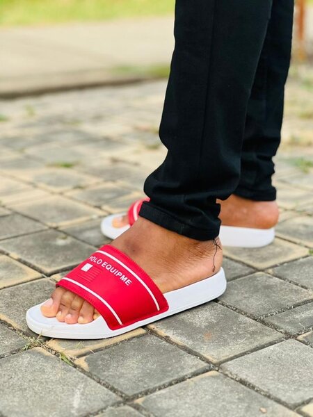 Tongs décontractées rouges