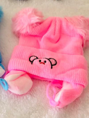 Hat with pompon for babies pink