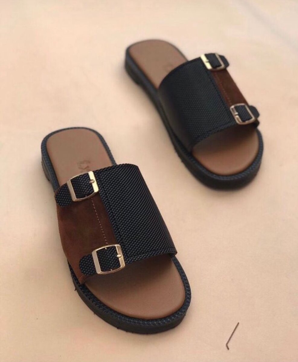 Mens leather slippers