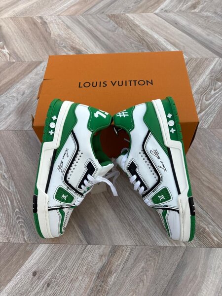 Baskets vertes Louis Vuitton