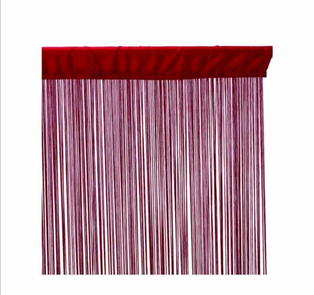 Rideau En Fil Rouge