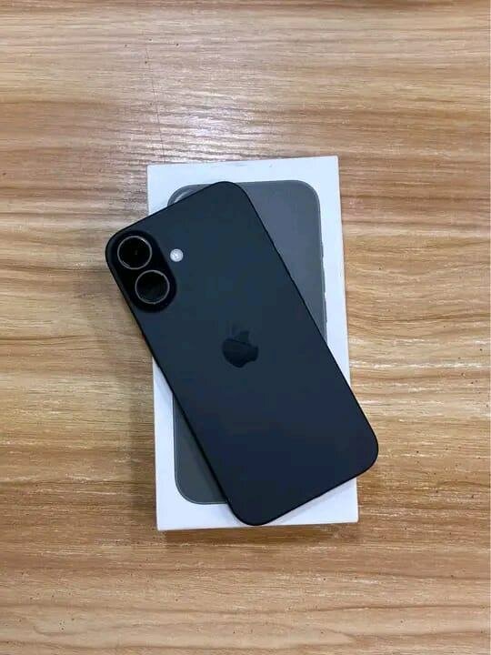 iPhone 16 simple