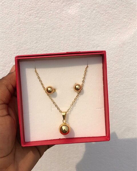Necklace Set