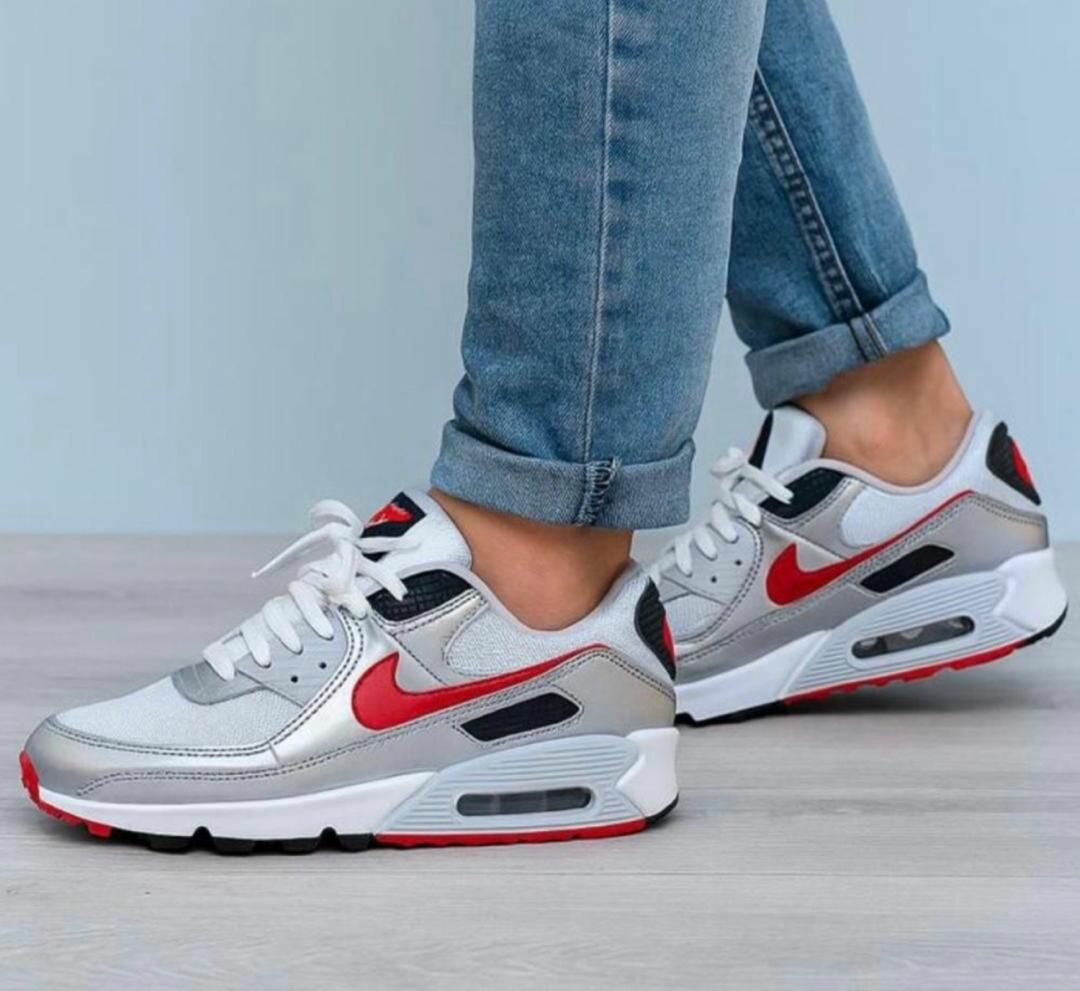 Sneakers argent et rouge