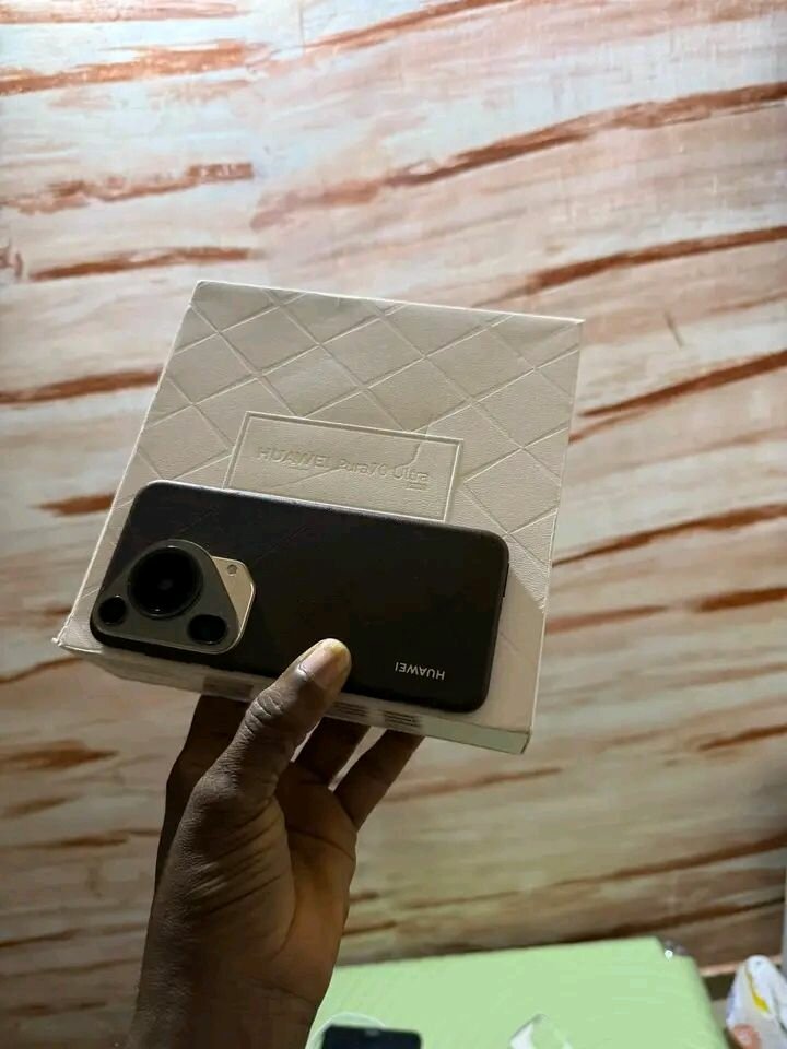 Huawei Pura70 Ultra Smartphone