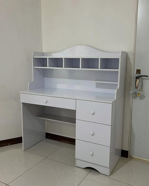 Office desk 4 drawer