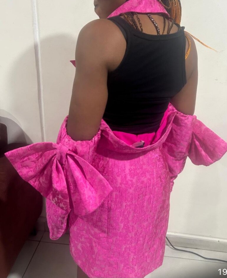 Blazer rose élégant femme