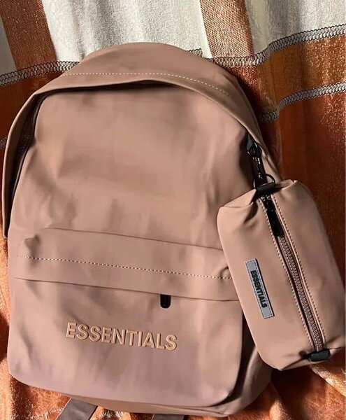 Sac à dos Essentials moderne