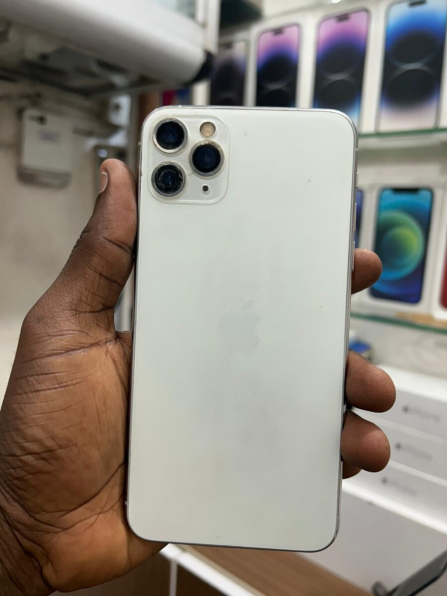 iPhone 11 Pro Max ( vendu avec