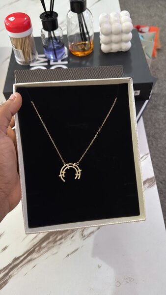 Collier pendentif en or élégant