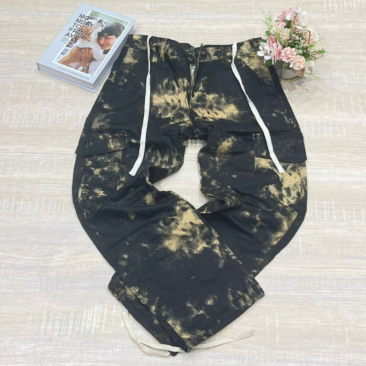 Solid camouflage joggers