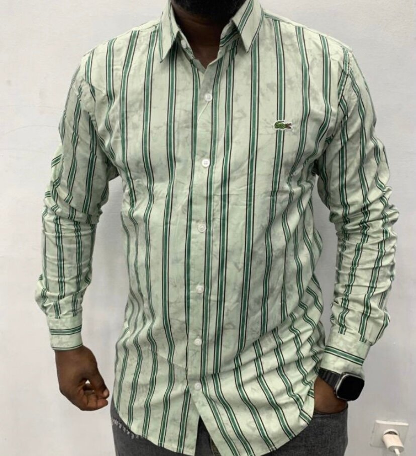 Chemise à rayures élégante