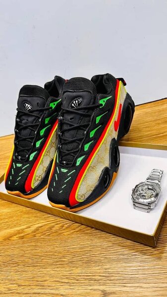 Chaussures de sport colorées