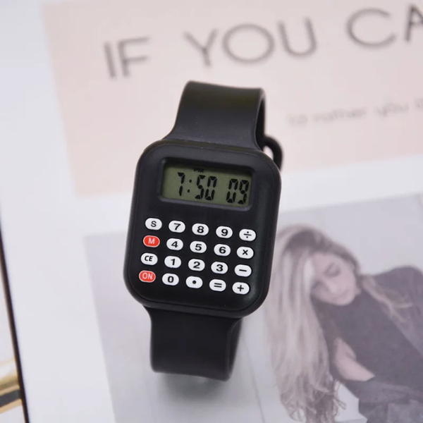Montre calculatrice tendance