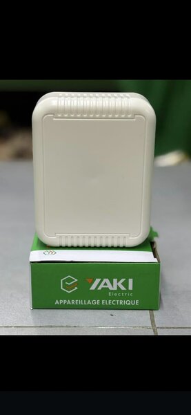 Boîtier électrique mural Yaki