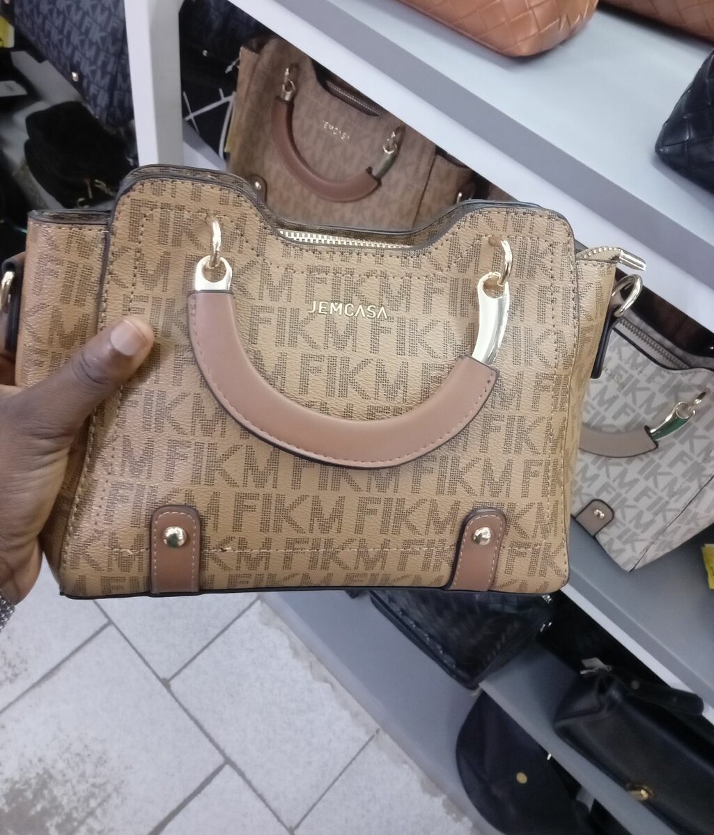 Sac à main élégant FIKM