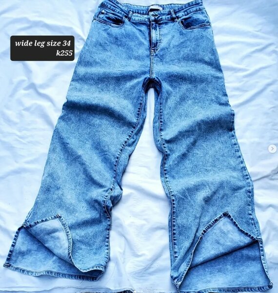 Stylish women's jeans blue
