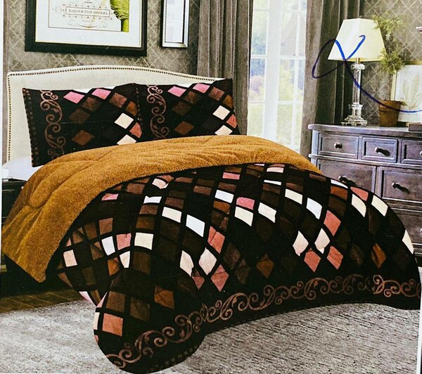 Set fluffy blanket +2 pillowcases, brown with print