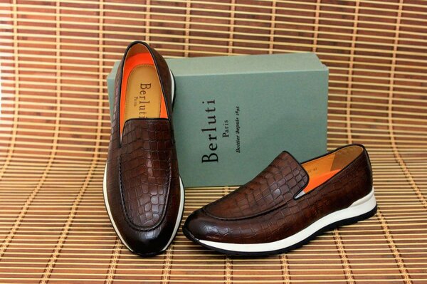 CHAUSSURE MOCASSIN  BERLUTI DE QUALITÉ ET ORIGINALE