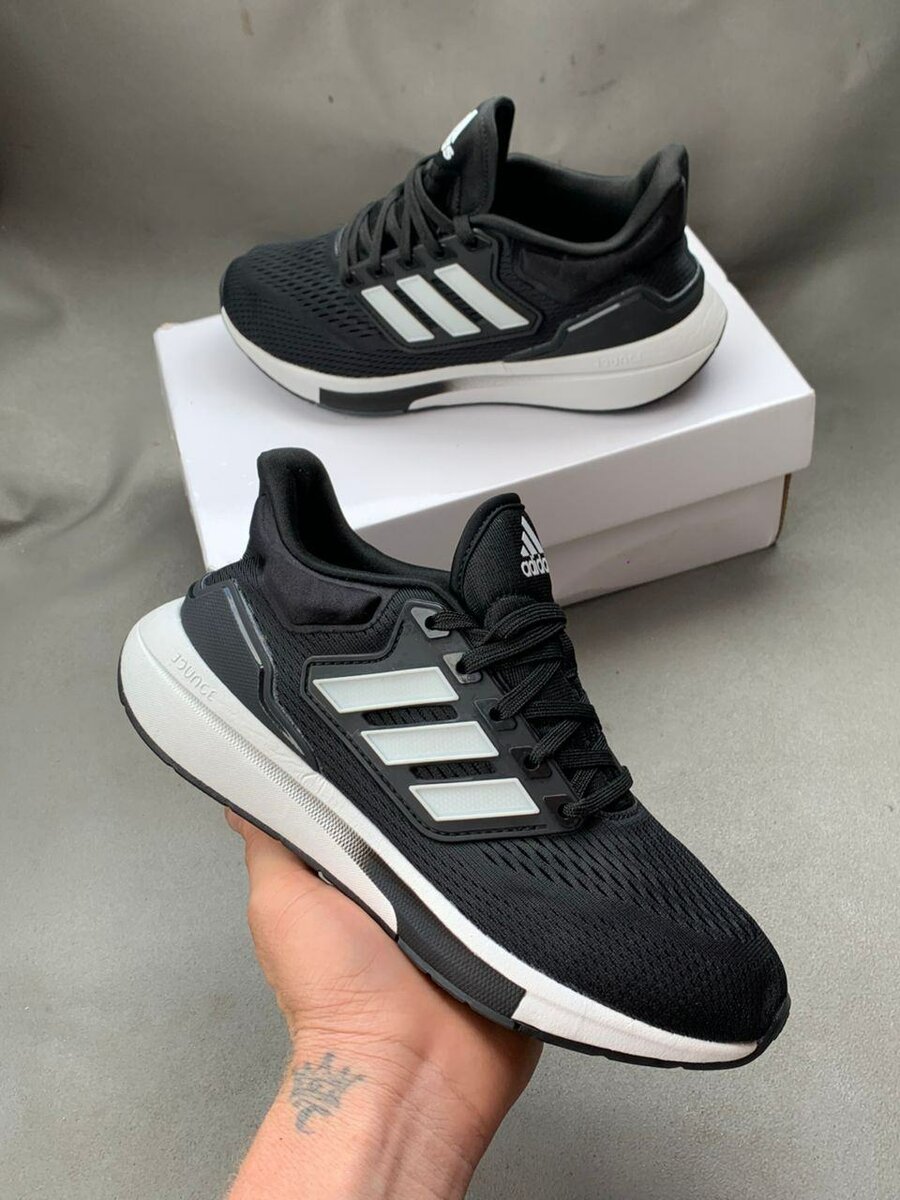 Chaussures de course noires