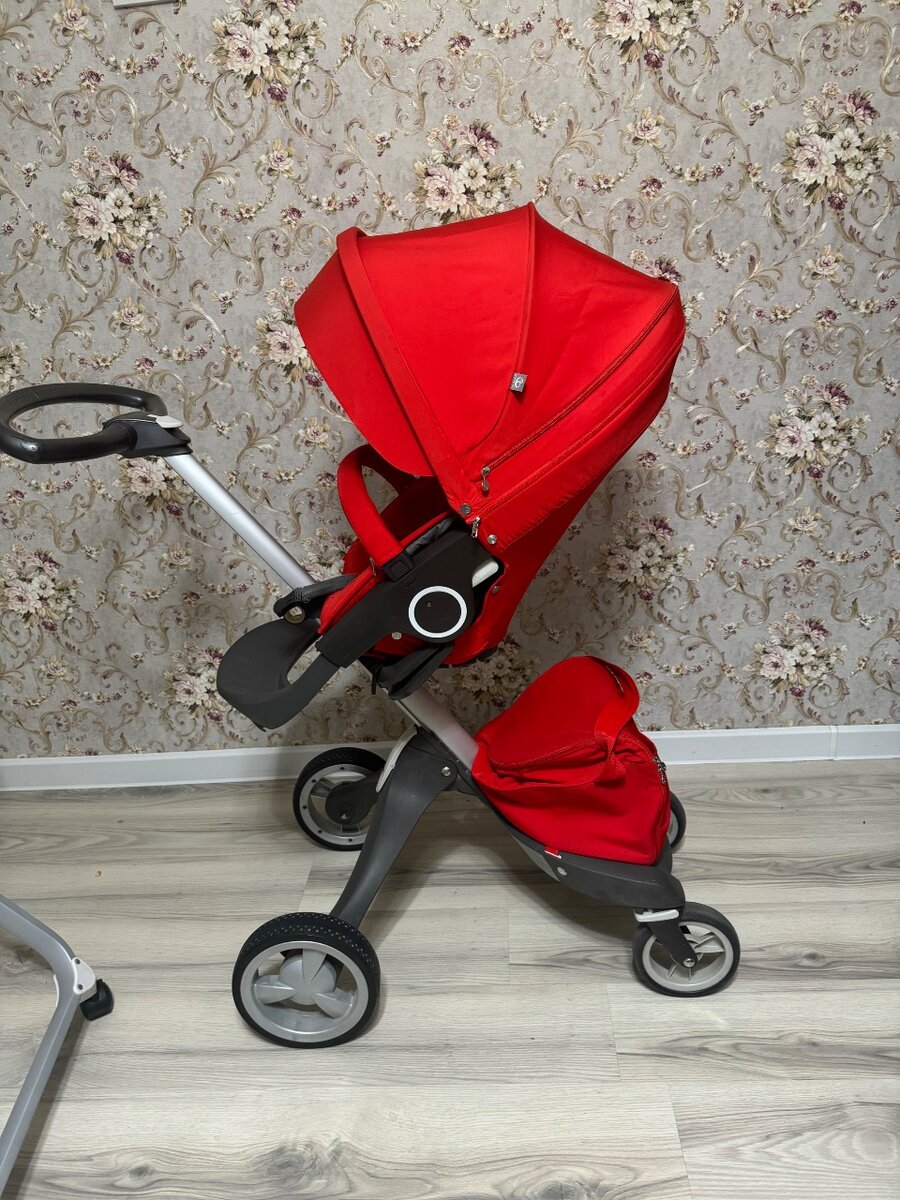 Продается STOKKE 2/1 полная комплектация, 2 дождевика,2сетки