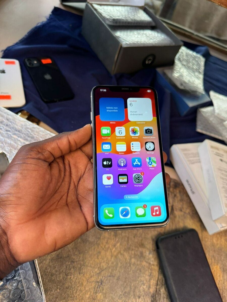 11 pro max 256gb sans ID